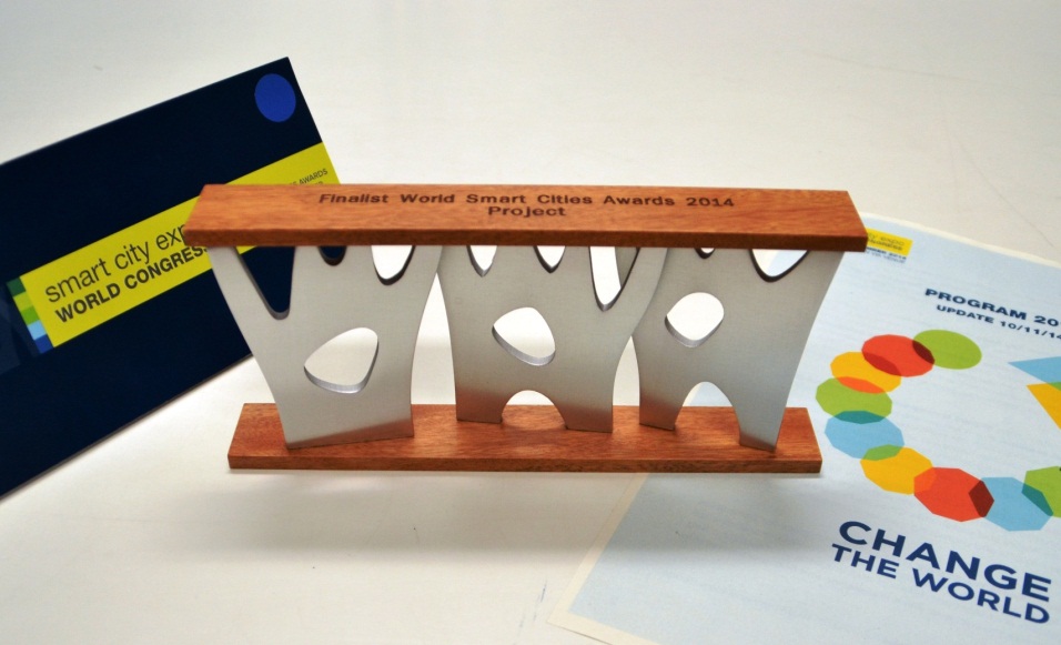 �t�@�C�i���X�g�\����